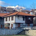 Private 500m From Gondola Apartment *