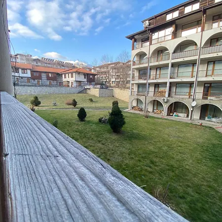 Private 500m From Gondola 班斯科